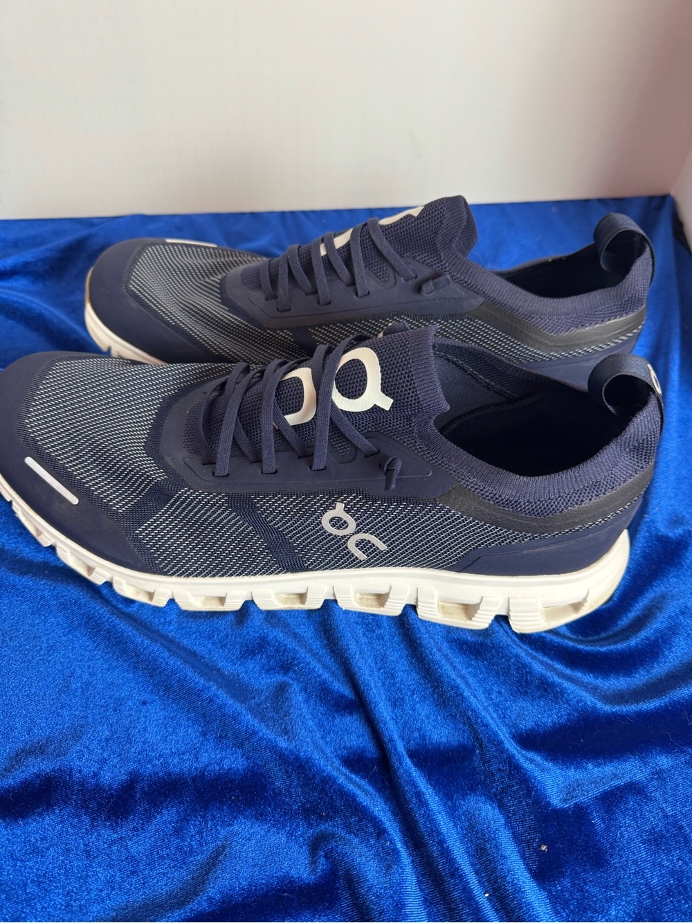On Running Men's Cloud Versa 6 Navy and White